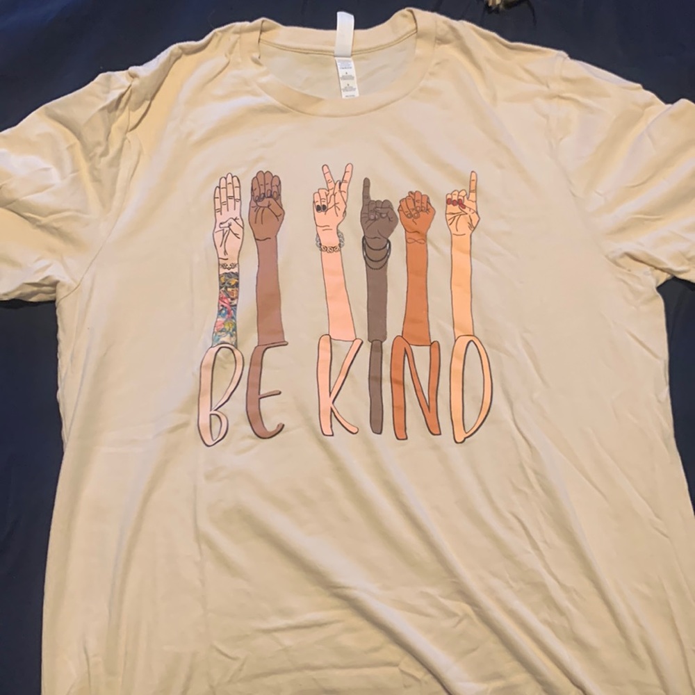 Be Kind Graphic TShirt